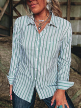 Load image into Gallery viewer, Ariat Kirby Pro Shirt (Green Bay)