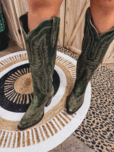 Load image into Gallery viewer, Ariat Casanova (Soft Olive Suede)