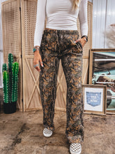 Load image into Gallery viewer, Timber Ridge Lounge Pants