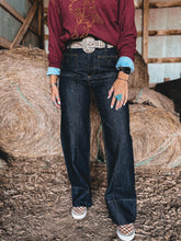 Load image into Gallery viewer, Ariat Ultra High Rise Tomboy Jean