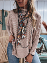 Load image into Gallery viewer, Tatum Top (Taupe/White)