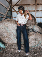 Load image into Gallery viewer, Ariat Badlands Shirt