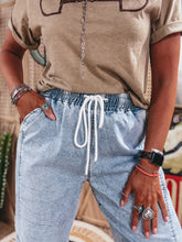 Load image into Gallery viewer, Kianna Barrel Pants