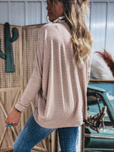 Load image into Gallery viewer, Tatum Top (Taupe/White)