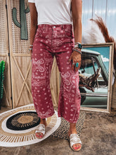 Load image into Gallery viewer, Darby Barrel Jean (Berry)
