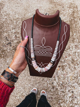 Load image into Gallery viewer, Sadie Pink Conch Necklace