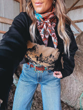 Load image into Gallery viewer, Ariat Outlaw Sweatshirt