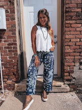 Load image into Gallery viewer, Bindi Barrel Pants (Paisley)