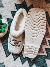 Load image into Gallery viewer, Ariat Roaming Horse Slipper