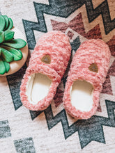 Load image into Gallery viewer, Ariat Girl's Snuggle Slipper (Kid's)