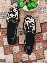 Load image into Gallery viewer, Ariat Cruiser (Black Suede/Hair On)