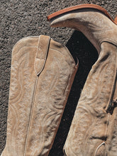Load image into Gallery viewer, Ariat Casanova Western Boot (Truly Taupe)