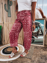 Load image into Gallery viewer, Darby Barrel Jean (Berry)