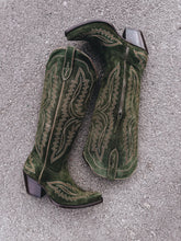 Load image into Gallery viewer, Ariat Casanova (Soft Olive Suede)