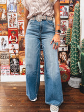 Load image into Gallery viewer, Ariat Jazmine Jean