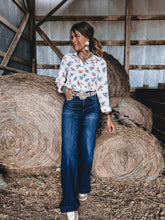 Load image into Gallery viewer, Ariat Homestyle Shirt (Horseshoe)