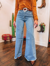 Load image into Gallery viewer, Arlington Jean (Light)