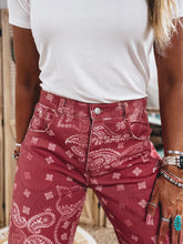 Load image into Gallery viewer, Darby Barrel Jean (Berry)
