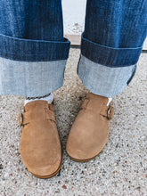 Load image into Gallery viewer, Ariat Country Mule