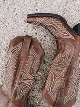 Load image into Gallery viewer, Ariat Round Up Collins Boot