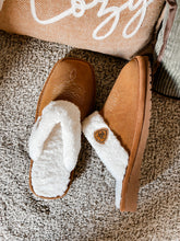 Load image into Gallery viewer, Ariat Square Toe Slipper (Chestnut)