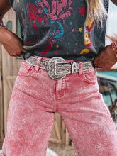 Load image into Gallery viewer, Azari Barrel Jeans