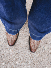 Load image into Gallery viewer, Ariat Round Up Collins Boot