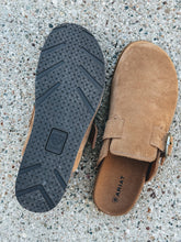 Load image into Gallery viewer, Ariat Country Mule