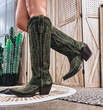 Load image into Gallery viewer, Ariat Casanova (Soft Olive Suede)