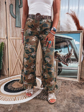 Load image into Gallery viewer, Backwoods Flower Pants