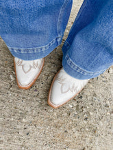 Load image into Gallery viewer, Ariat Dixon Western Boot (Blanco)