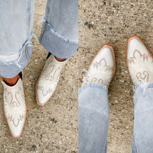 Load image into Gallery viewer, Ariat Dixon Western Boot (Blanco)