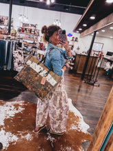 Load image into Gallery viewer, County Line Weekender Bag
