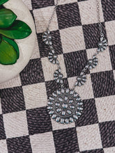 Load image into Gallery viewer, Aleta Necklace
