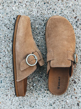 Load image into Gallery viewer, Ariat Country Mule
