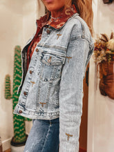 Load image into Gallery viewer, Elvira Denim Jacket
