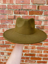 Load image into Gallery viewer, Mazie Hat (Olive)
