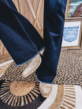 Load image into Gallery viewer, Clyde Jean
