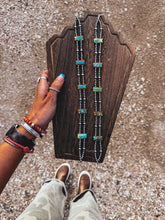 Load image into Gallery viewer, Seona Choker Necklace
