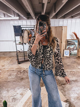 Load image into Gallery viewer, Spot On Top
