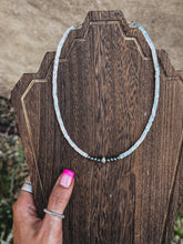 Load image into Gallery viewer, Cream Shell Necklace

