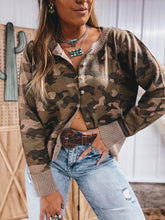 Load image into Gallery viewer, Camo Cardi
