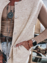 Load image into Gallery viewer, Ellison Sweater Vest
