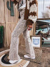 Load image into Gallery viewer, Desert Run Jean
