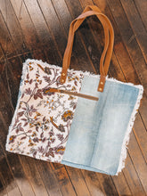 Load image into Gallery viewer, Lola Belle Weekender Bag
