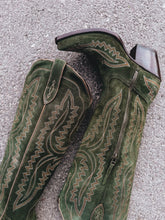Load image into Gallery viewer, Ariat Casanova (Soft Olive Suede)
