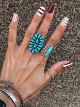 Load image into Gallery viewer, Veja Adjustable Ring
