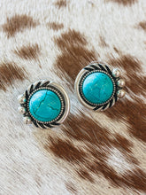 Load image into Gallery viewer, Daxton Earrings
