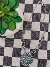 Load image into Gallery viewer, Aleta Necklace
