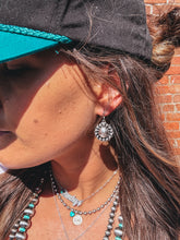 Load image into Gallery viewer, Reda Dangle Earrings
